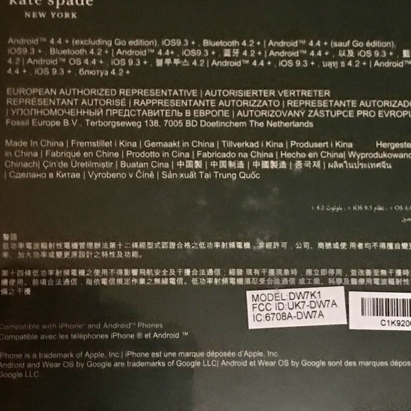 KATE ♠️ SPADE. GOLD SCALLOPED SMARTWATCH 2 -New - Picture 7 of 16